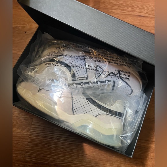 Coach sneakers - Picture 1 of 4